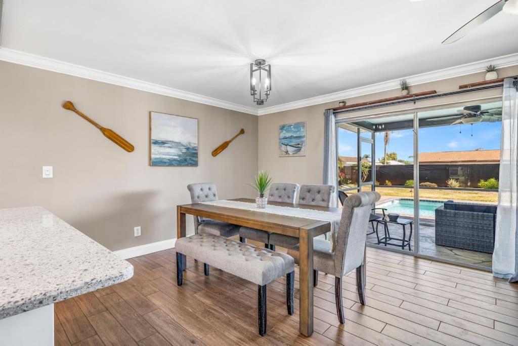 Villa Palm Haven! à Cape Coral Extérieur photo