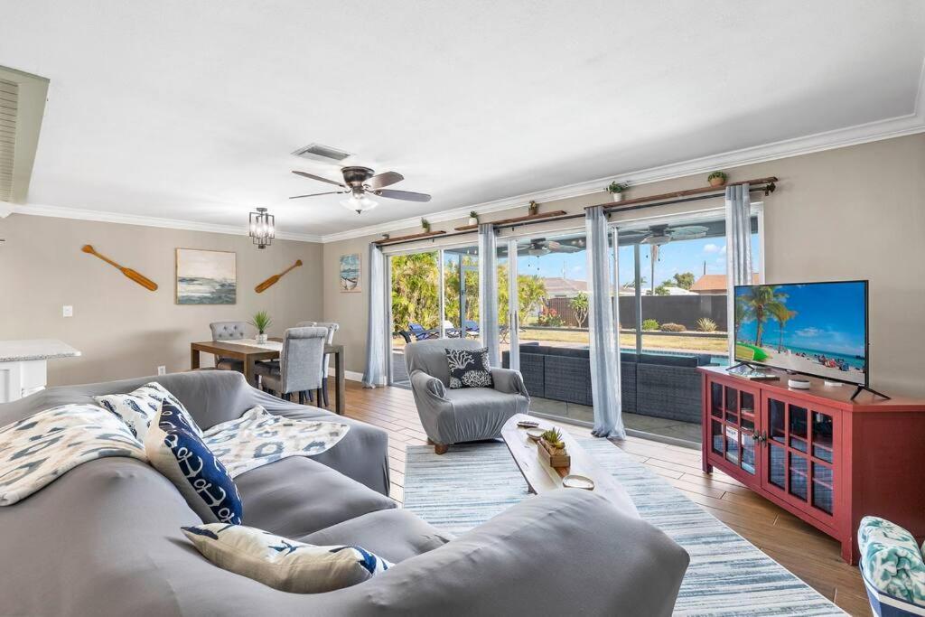 Villa Palm Haven! à Cape Coral Extérieur photo